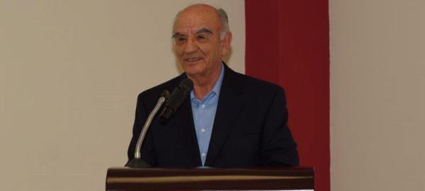 Homenaje al Ing. Víctor Bastidas, ex rector de la ESPOL Homenaje al Ing. Víctor Bastidas, ex rector de la ESPOL