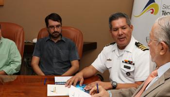 ESPOL y la Secretaría Técnica del Mar firman convenio