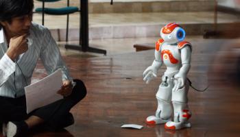 La ESPOL premia a los ganadores de  “Conoce y programa a NAO”