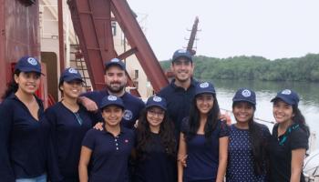 Estudiantes de la ESPOL participan en crucero de investigación